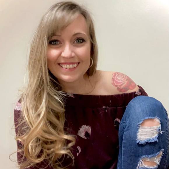 Autumn Shunk - Poshmark Profile Picture of Autumn Shunk (@mandashunk) on Poshmark