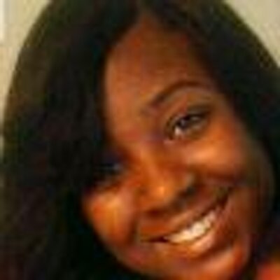 Profile Picture of Gia Smith (@G33m0n3y000) on Twitter