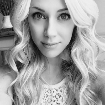 Profile Picture of Hilary Andrews (@HilaryKAndrews) on Twitter