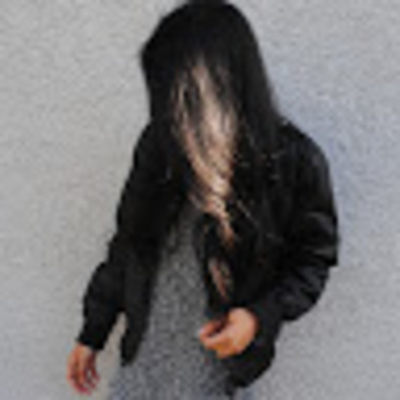 Profile Picture of Angel Cabusas (@afsc_) on Poshmark