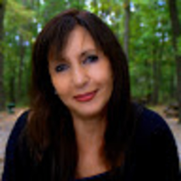 Martha Ravitz - Poshmark Profile Picture of Martha Ravitz (@marthaeravitz) on Poshmark