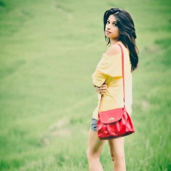 Profile Picture of Neelisha Acharya (@neelisha1989) on Poshmark