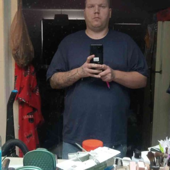 Profile Picture of Richard Stechenfinger (@richard468) on Poshmark