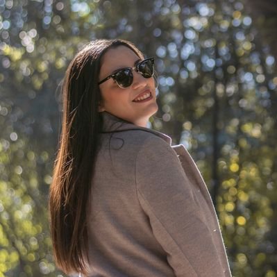 Profile Picture of Nadia Cisneros (@nbcisneros) on Twitter