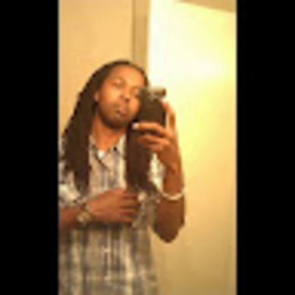 Profile Picture of Ikim Percival (@ikim1977) on Poshmark