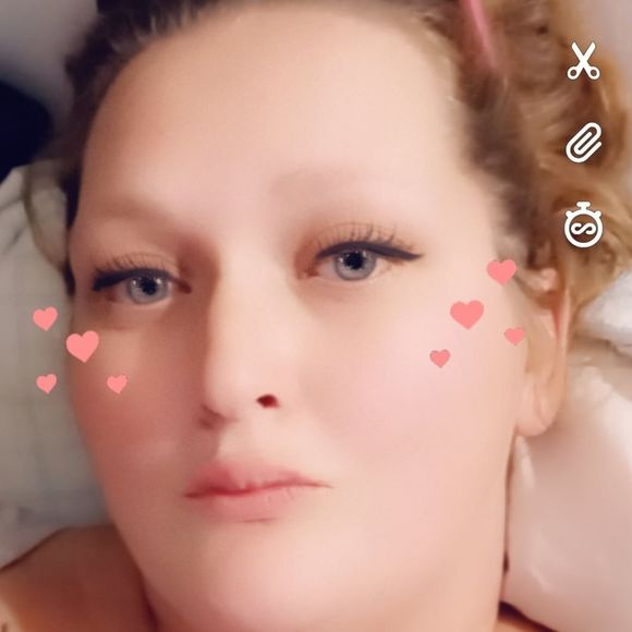 Profile Picture of Loretta Trainor (@lorettasmith) on Poshmark