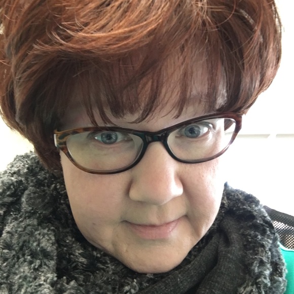 Christine Undercuffler - Poshmark Profile Picture of Christine Undercuffler (@chrisu70) on Poshmark