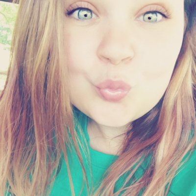 Profile Picture of Steph Kirkpatrick (@StephKirk1218) on Twitter