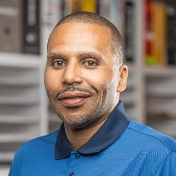 Profile Picture of Demaro Thomas (@de_maro) on Poshmark