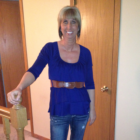 Dawn Fornell - Poshmark Profile Picture of Dawn Fornell (@dfornell) on Poshmark