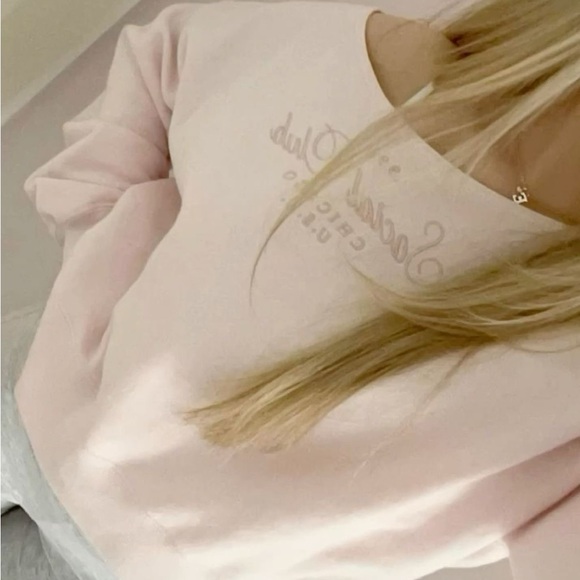 Ariana Protopsaltis - Poshmark Profile Picture of Ariana Protopsaltis (@aprotopsaltis) on Poshmark