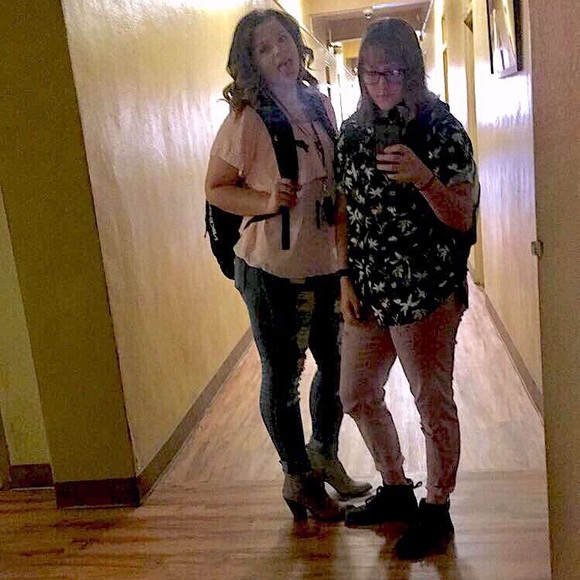 Profile Picture of Peyton Harvey (@pharvey4215) on Poshmark