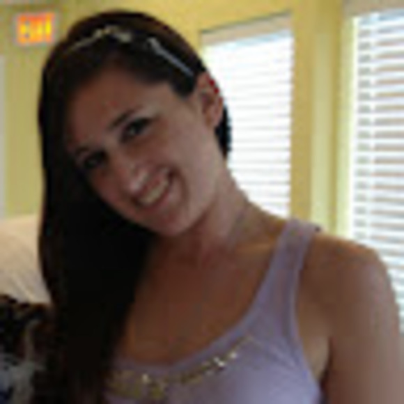 Profile Picture of Tiffany Mauldin (@tiffanymauldin) on Poshmark