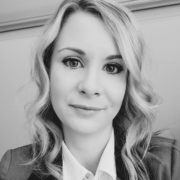 Profile Picture of Joanne Pelletier (@17_jojo) on Poshmark