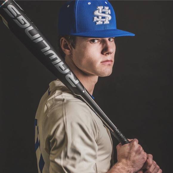 Profile Picture of Bradley Gray (@chilloutbrad) on Poshmark