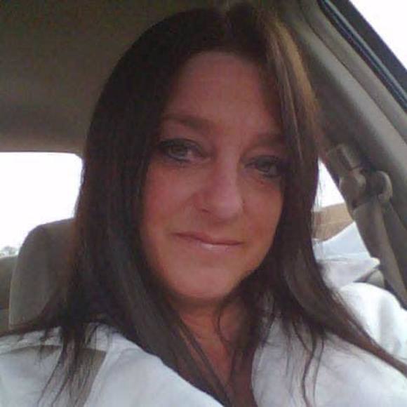Profile Picture of Lori Sylvester (@aaliyahu8707) on Poshmark