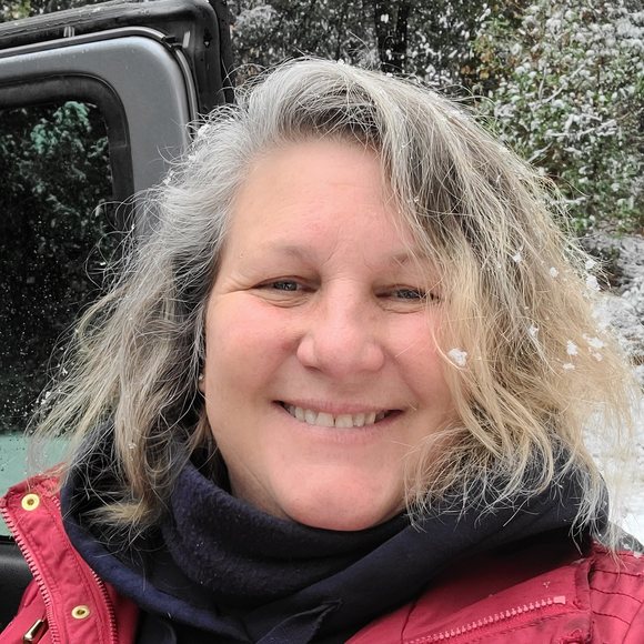 Profile Picture of Christine Della rocco (@mossbeachlocal) on Poshmark