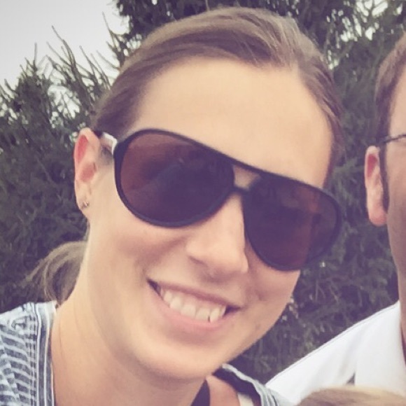 Profile Picture of Christy Witherow (@studiocr) on Poshmark