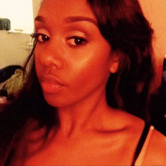 Profile Picture of Ayana Edgerly (@ayana_edge) on Poshmark