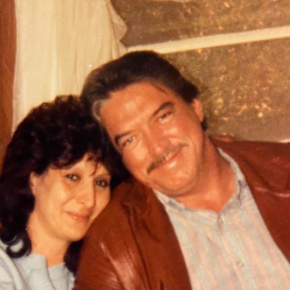 Profile Picture of Tammy Sutherland (@tammyphelps1975) on Poshmark