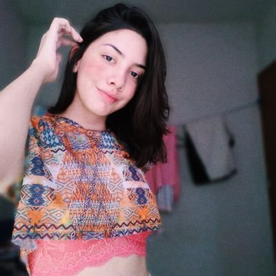 Profile Picture of Evelyn Paiva (@evelyn_paiva) on Twitter