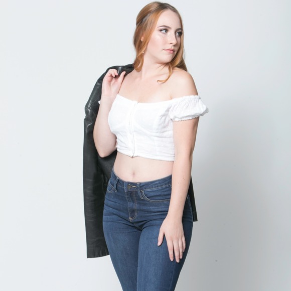 Profile Picture of Cece Combs (@cececombss24) on Poshmark