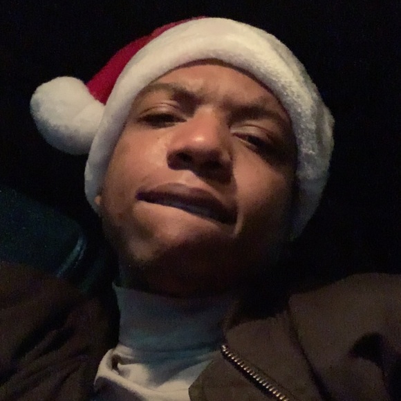 Profile Picture of Mitchell Mcgowan (@kingmoneymitch) on Poshmark