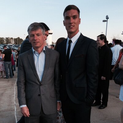 Profile Picture of Max Phillips (@maxphillips90) on Twitter