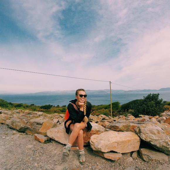Profile Picture of Ali Cothern (@alicothern) on Poshmark