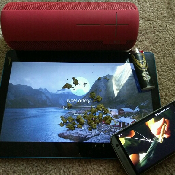 Profile Picture of Noe Macario (@leon_noel187) on Poshmark