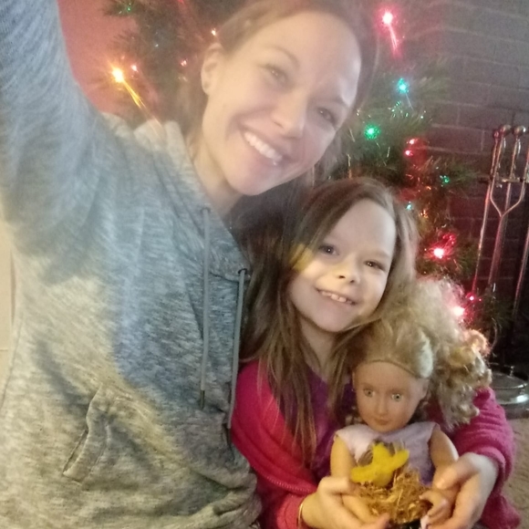 Profile Picture of Mallory Brueckman (@bruec1me) on Poshmark