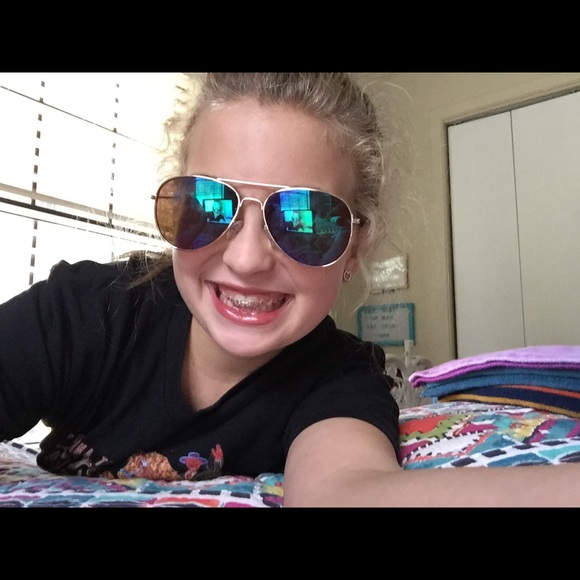 Andy Fayle - Poshmark Profile Picture of Andy Fayle (@pocopistol) on Poshmark