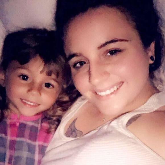 Profile Picture of Kiersten Vasconcellos (@klvasconcellos) on Poshmark