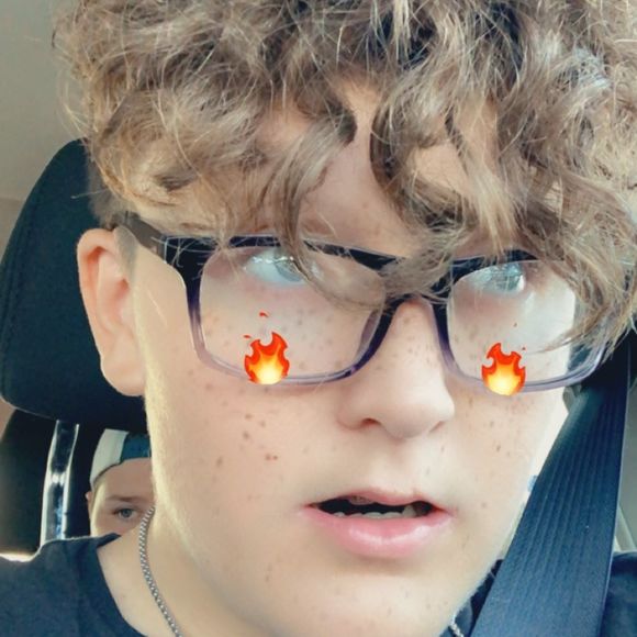 Profile Picture of Vincent Wolford (@vinniee) on Poshmark