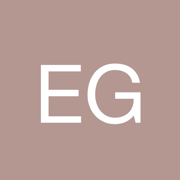 Profile Picture of Ekaterina Golovina (@zhabik85) on Poshmark