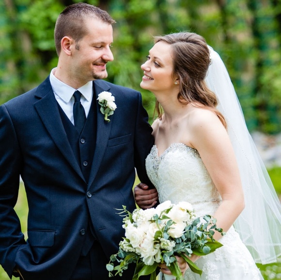 Profile Picture of Jess Oehman (@jmpjump711) on Poshmark