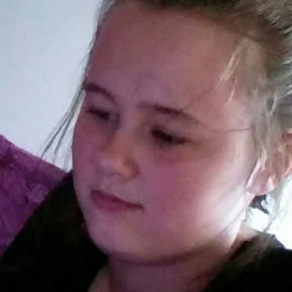 Profile Picture of Cassidy Birdsall (@cassidybirdsall) on Poshmark