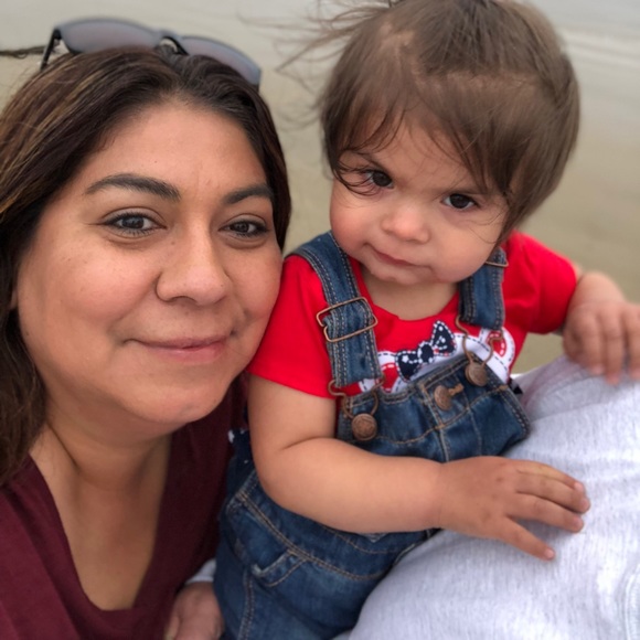 Profile Picture of Naomi Brian-little (@little559) on Poshmark