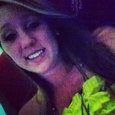 Profile Picture of Tanya Poole (@poole_tanya) on Twitter