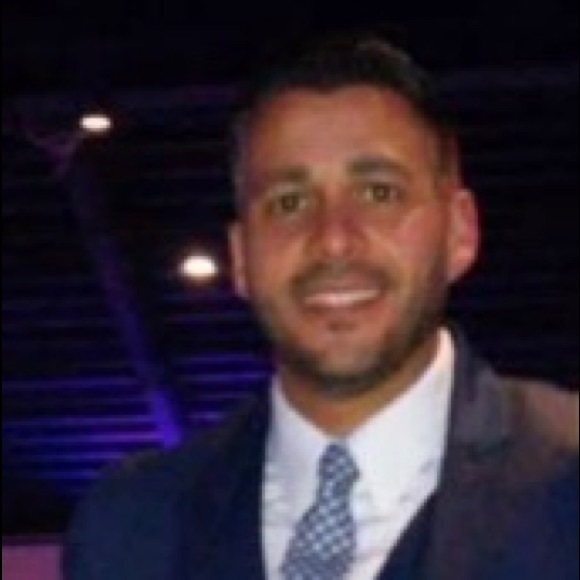 Profile Picture of Steve Coelho (@scoelho77) on Poshmark