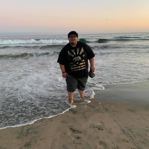 Profile Picture of Jose Castellon (@josecastello560) on Poshmark