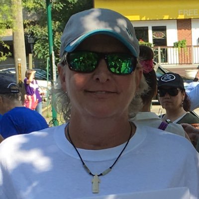 Profile Picture of  🌊 🌊 🌊Cindy Jo Fuller 🌊 🌊 🌊 (@cjo5018) on Twitter