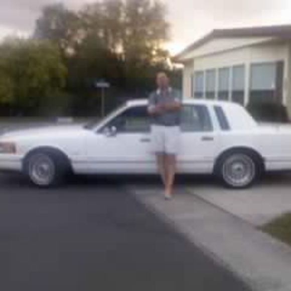 Profile Picture of Bart Swindlehurst (@bartonlawncare) on Poshmark