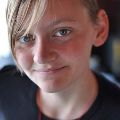 Profile Picture of Kathryn Thorpe (@KettleLibrae) on Twitter