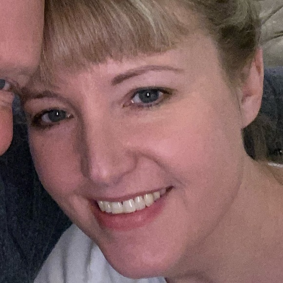 Profile Picture of Jill Potts (@jpotts505) on Poshmark