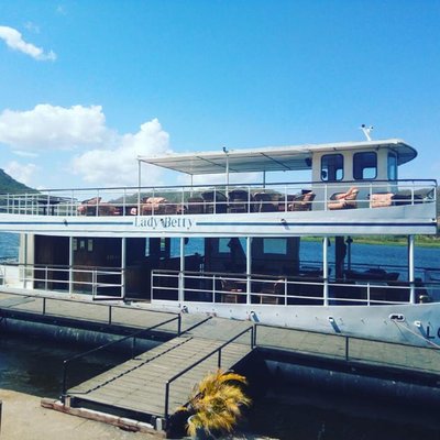 Profile Picture of Kafue River Cliff (@RiverCliffZM) on Twitter