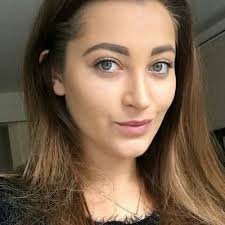 Profile Picture of Dani Bills (@DaniBills2) on Twitter