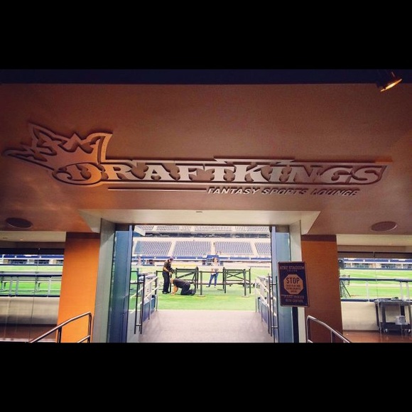 Profile Picture of Ron Bates (@ron_bates) on Poshmark