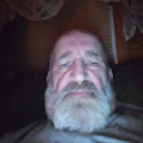 Profile Picture of David Harvan (@davidharvan346) on Poshmark