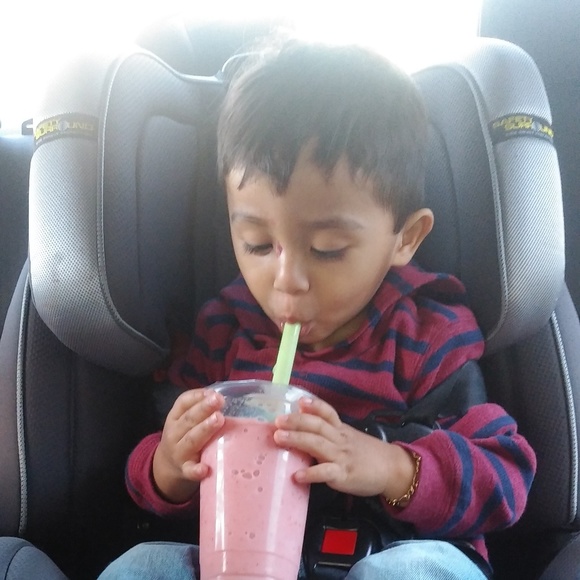 Profile Picture of Ahime Chazari (@chazari) on Poshmark